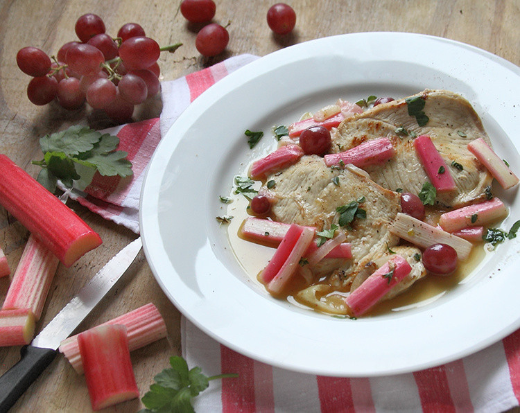 Petto di pollo con rabarbaro