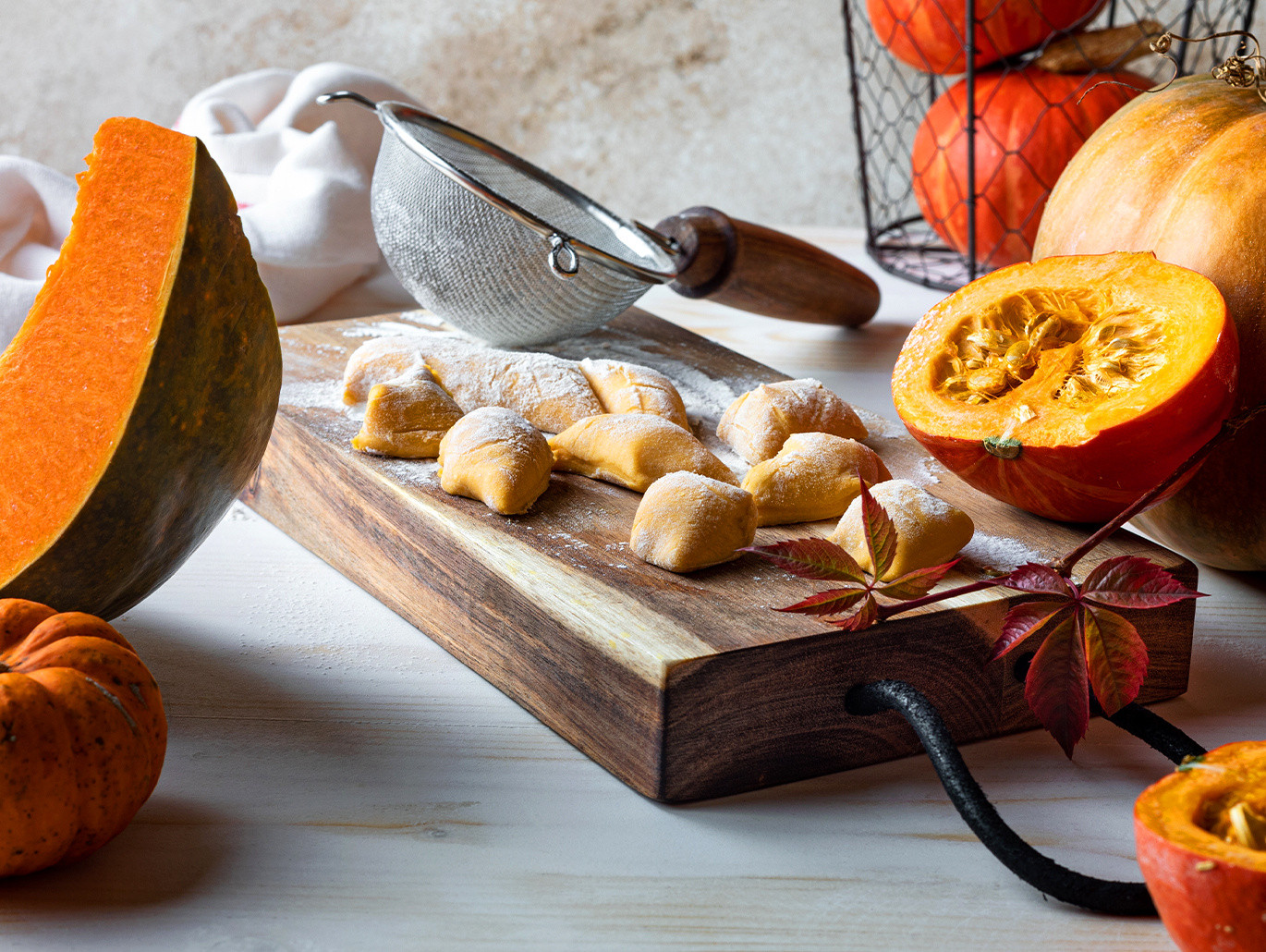 La ricetta degli gnocchi di zucca per un primo autunnale e delicato