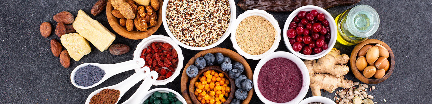 Superfood: cosa sono e come integrarli nella dieta nel modo giusto