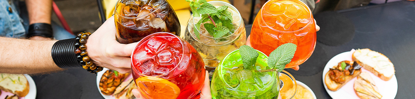 I cocktail estivi per gli aperitivi con gli amici