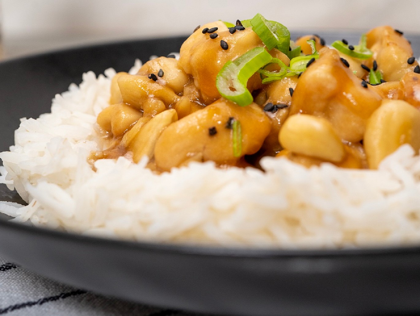 Pollo alle mandorle