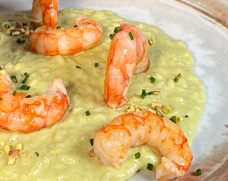 Risotto ai gamberi con pesto di pistacchi