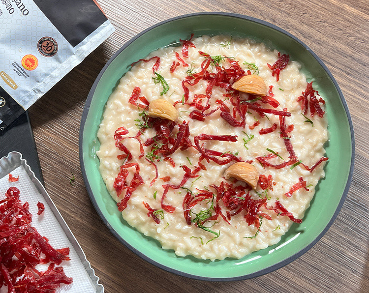 Risotto alle castagne e bresaola croccante