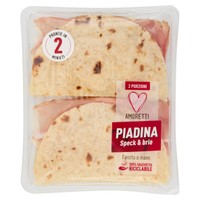 Piadina A Meta ' speck E Brie Amoretti Piadina A Meta ' speck E Brie Amoretti