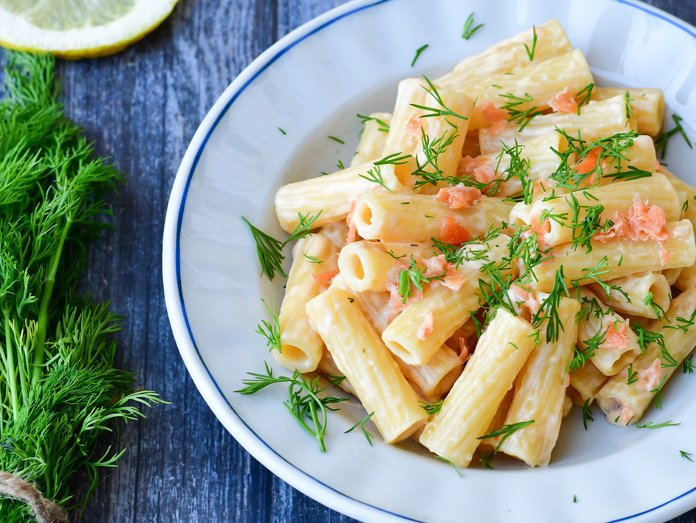 La ricetta della pasta con il salmone e le sue varianti più gustose
