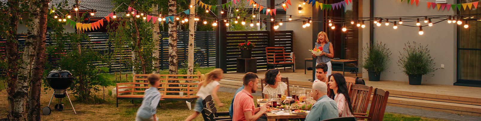 Come illuminare il giardino: le migliori soluzioni